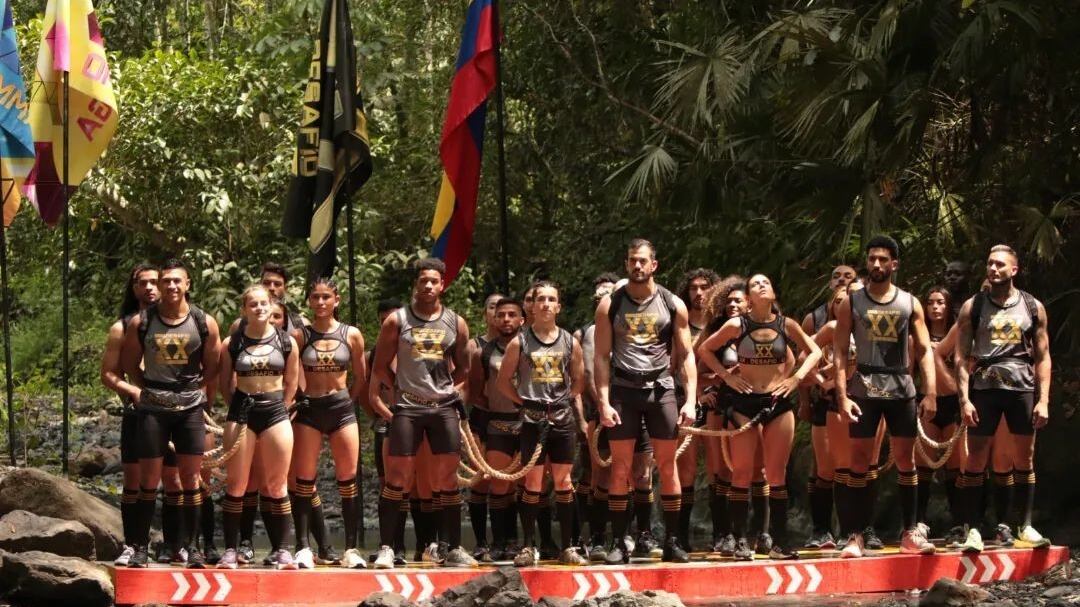 Por medio de las redes sociales mostró que forma parte de la página azul.