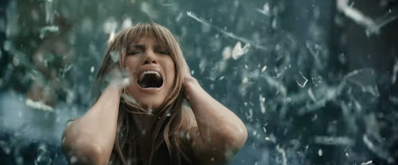 Jennifer Lopez estrena videoclip para 'Rebound'
