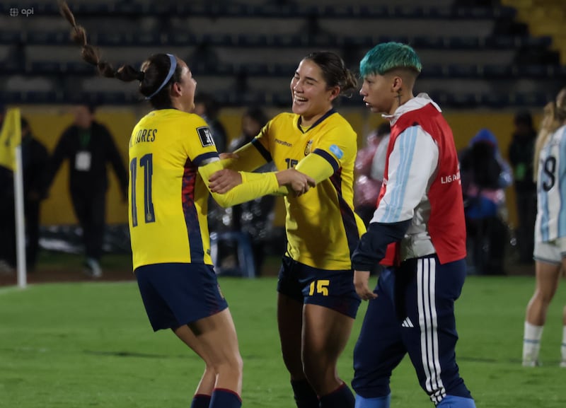Una derrota que vale una ilusión: La Tri femenina asegura su lugar en el repechaje mundialista