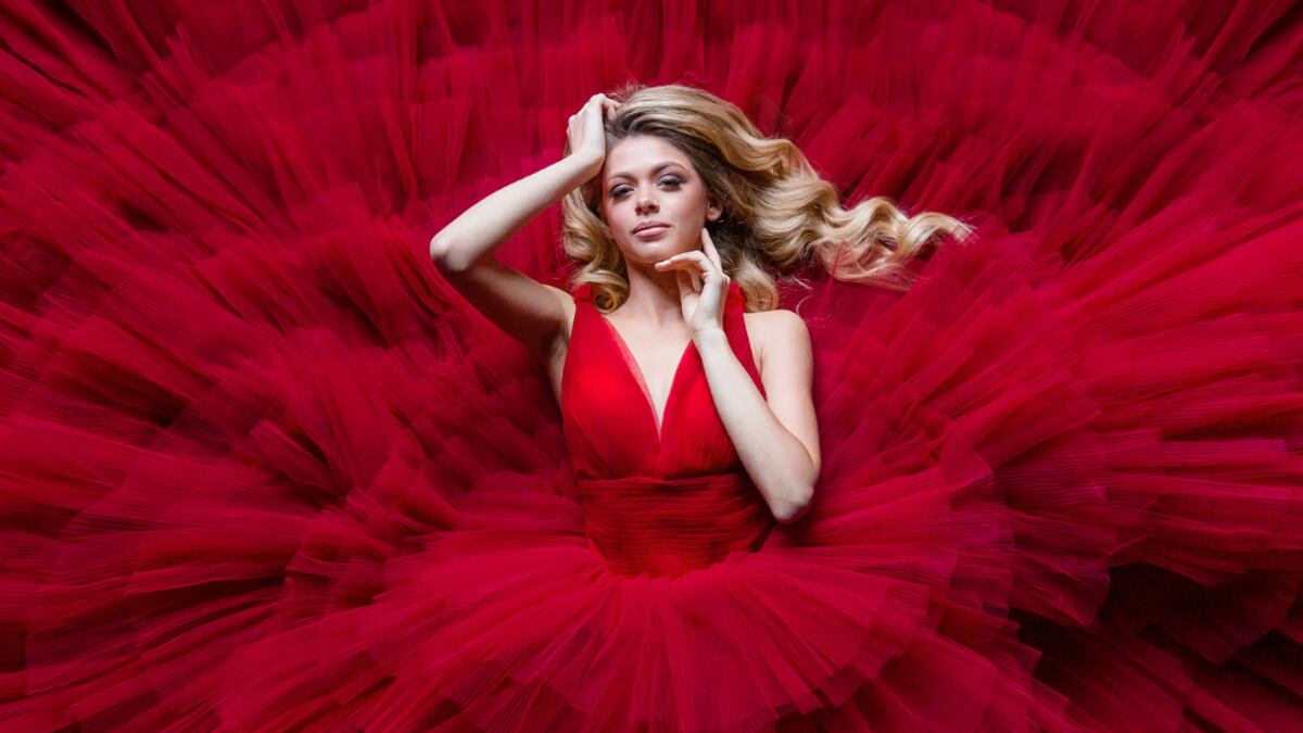 Este es el color que te hará empezar con el pie derecho el 2025.