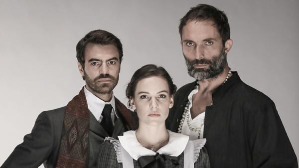 Luciana Echeverría en "La Poseída"