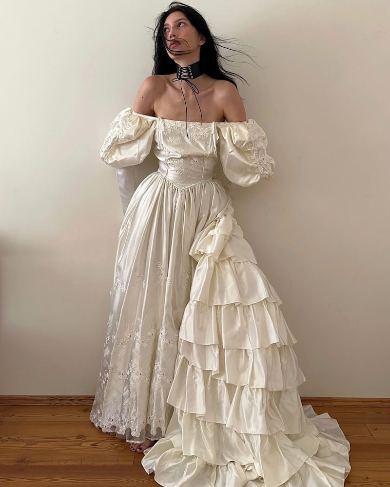 El estilo 'soft gothic' arrasa como la máxima tendencia lo que resta este año