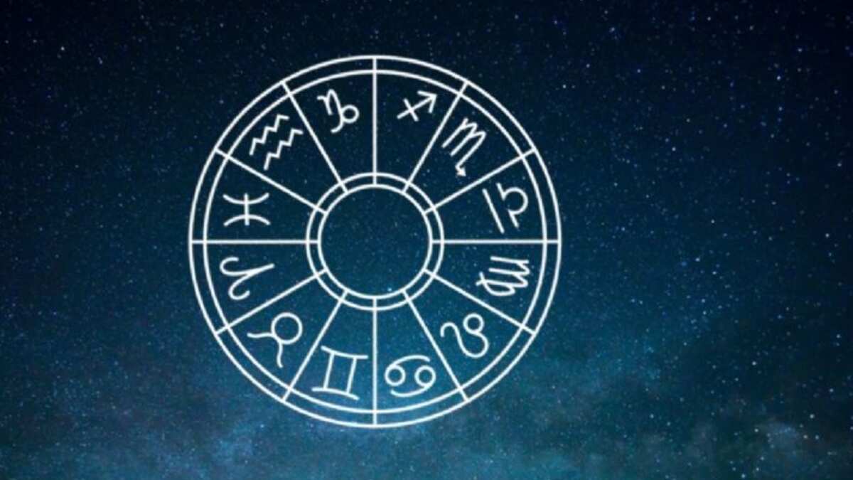 Luna nueva en Aries 2022