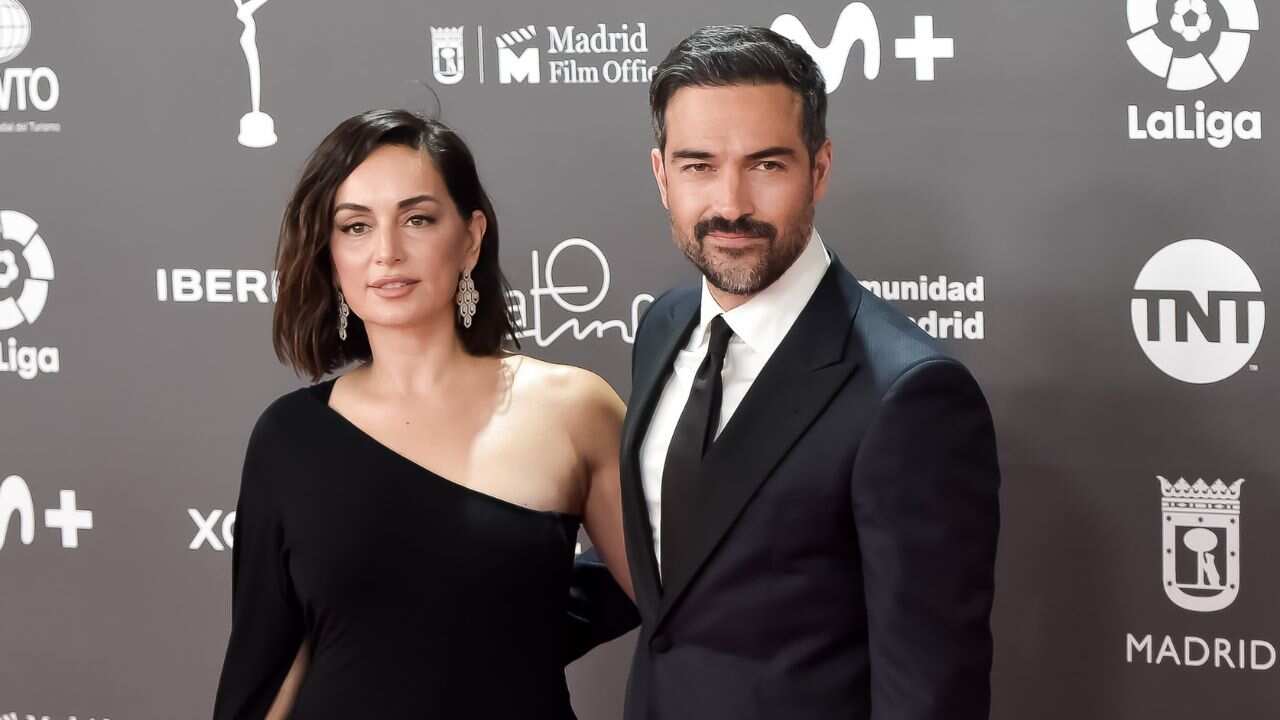 Ana de la Reguera y Poncho Herrera llegaron como pareja a los Premios Platino