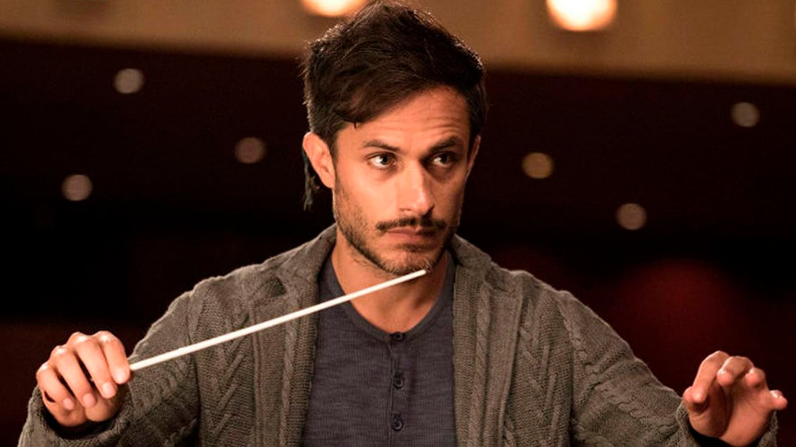 Gael García Bernal en una escena de Mozart in the jungle / aldianews.com