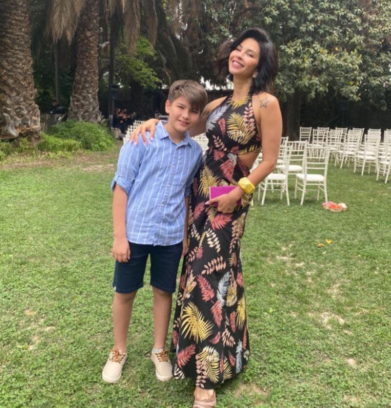 Thati Lira y su hijo Pedro