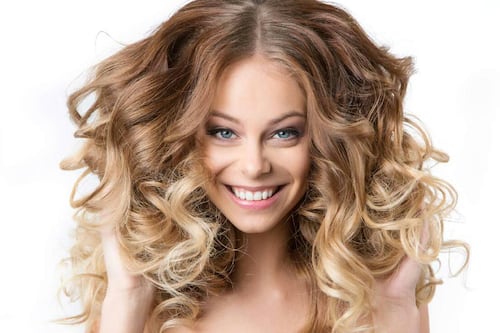 Luce un cabello de impacto con las mechas multidimensionales, la tendencia 2019 en coloración