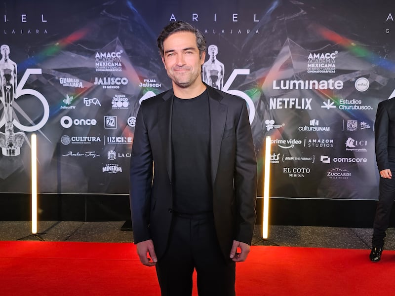 El actor fue el conductor de los premios Ariel en Guadalajara.