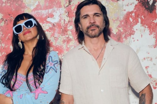 Juanes ofrece un adelanto de su disco de la mano de Bomba Estéreo con “Muérdeme”