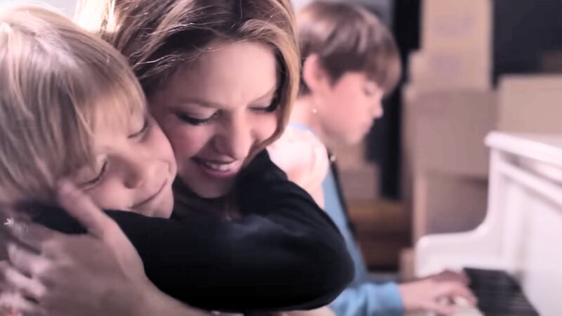 “¡Qué foto tan poderosa!”: Shakira celebró el Día de las Madres con una tierna imagen de sus hijos ¿Otra para Piqué?