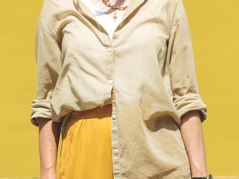 ¡Ni péplum, ni smock! Este tipo de blusa es la más favorecedora para todas: promete un cambio moderno