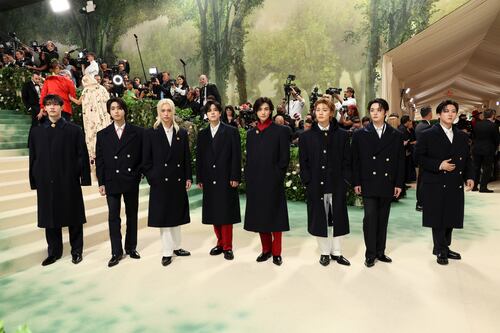 Met Gala 2024: Stray Kids desfila por la alfombra roja