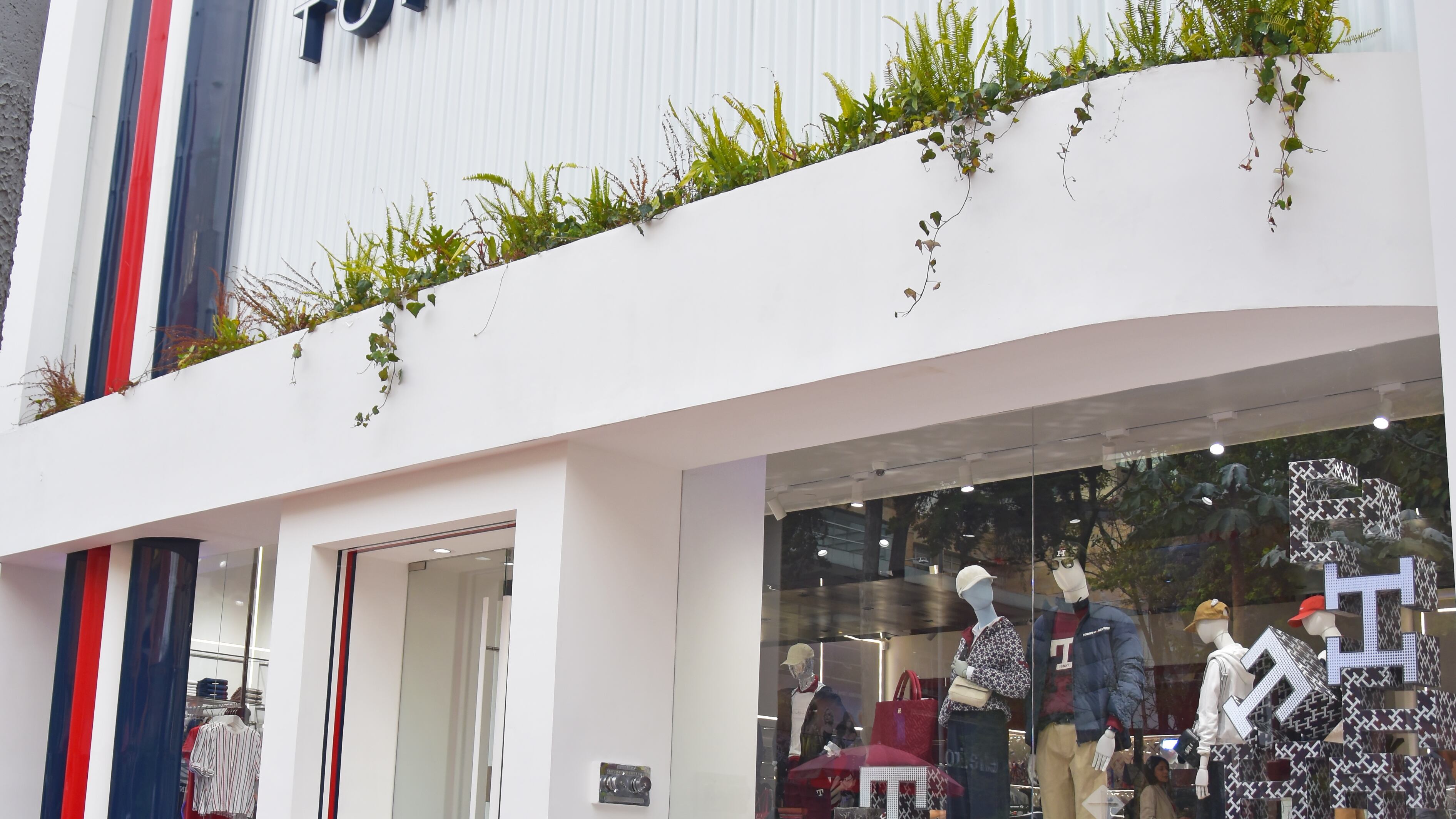 Tienda Tommy Hilfiger Zona Rosa