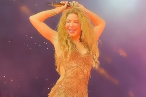 “‘La Loba’ cerrando bocas”: el ingenioso guiño de Shakira en su concierto que desató una nueva guerra entre sus fans