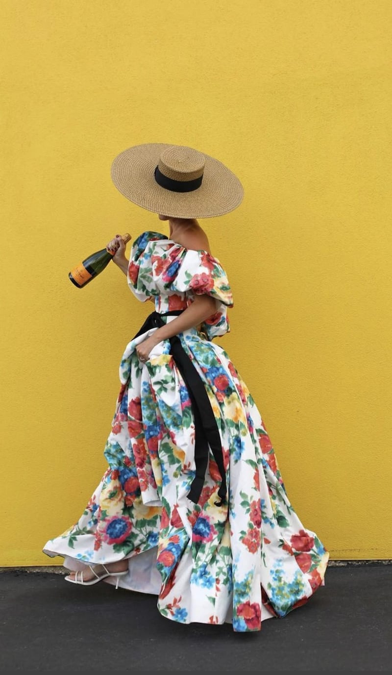 ¿Qué son los vestidos colombianos? La tendencia más elegante y moderna que todas quieren