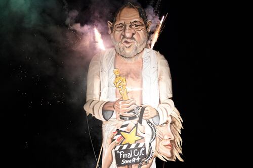 La fiscalía de Nueva York buscará pronto solicitar acusaciones en contra de Harvey Weinstein