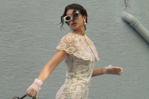 ¿Qué es un vestido boudoir? La tendencia que promete elegancia y sensualidad en una sola prenda