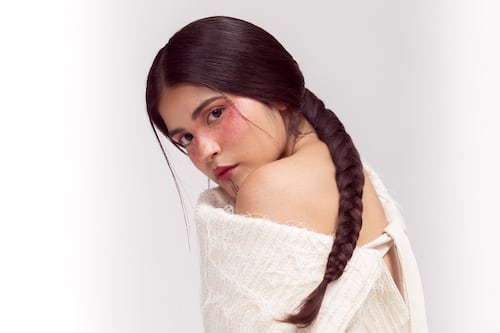 Brenda, una voz que florece desde la raíz, es la artista que llevará nuestra identidad al Festival de Viña del Mar 2026