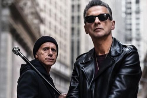 “Nadie lo topa”: Aparece Dave Gahan, vocalista de Depeche Mode, en CDMX pero pasa desapercibido