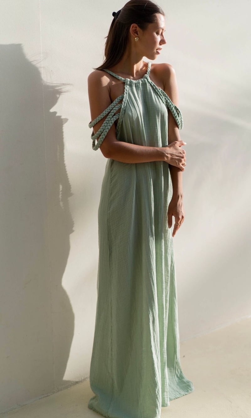 ¿Vestidos griegos? Así es la prenda más sensual y favorecedora