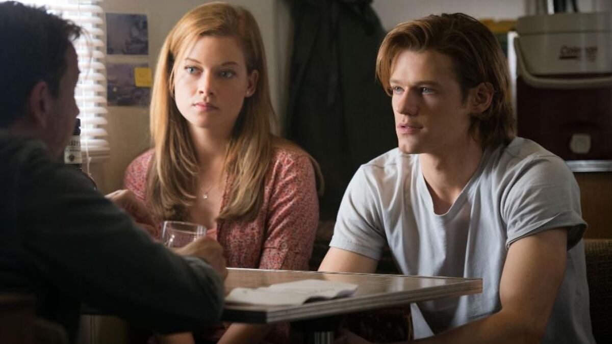 Fotograma de la película 'Monster Trucks'