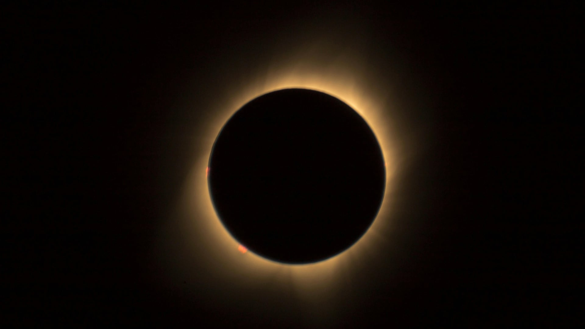 Eclipse total del sol enamoró a norteamérica este 8 de abril.