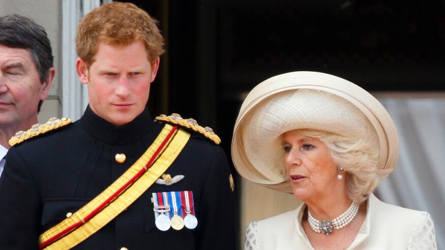 De acordo com o portal The List, em 2017, o príncipe Harry conversou em uma ocasião com amigos da falecida princesa Diana.