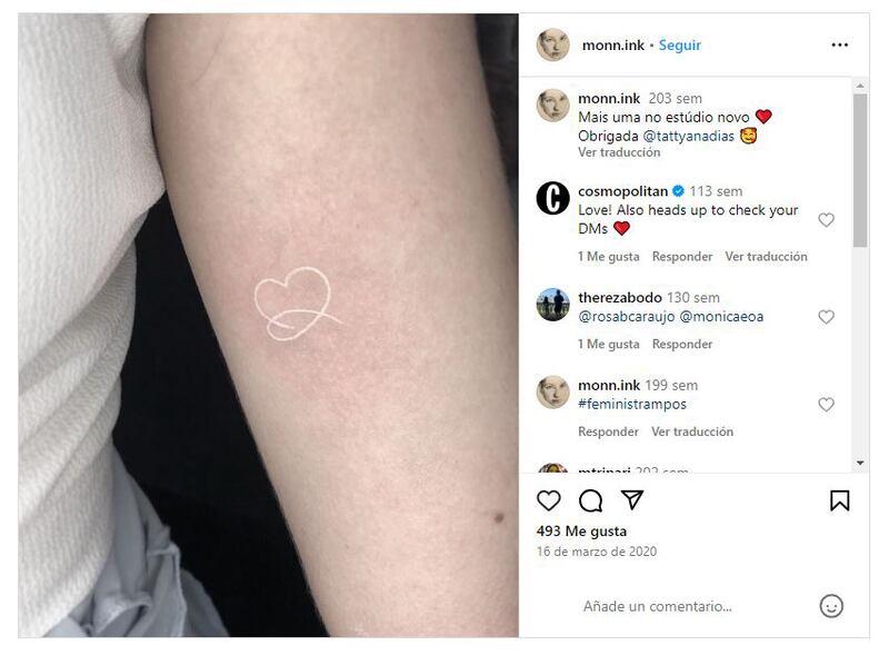 Los tatuajes blancos son muy populares debido a lo poco habituales y llamativos que son