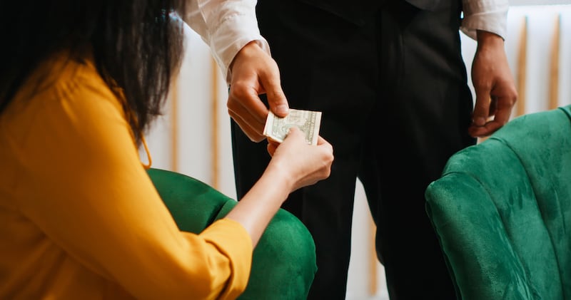 Violencia económica en pareja