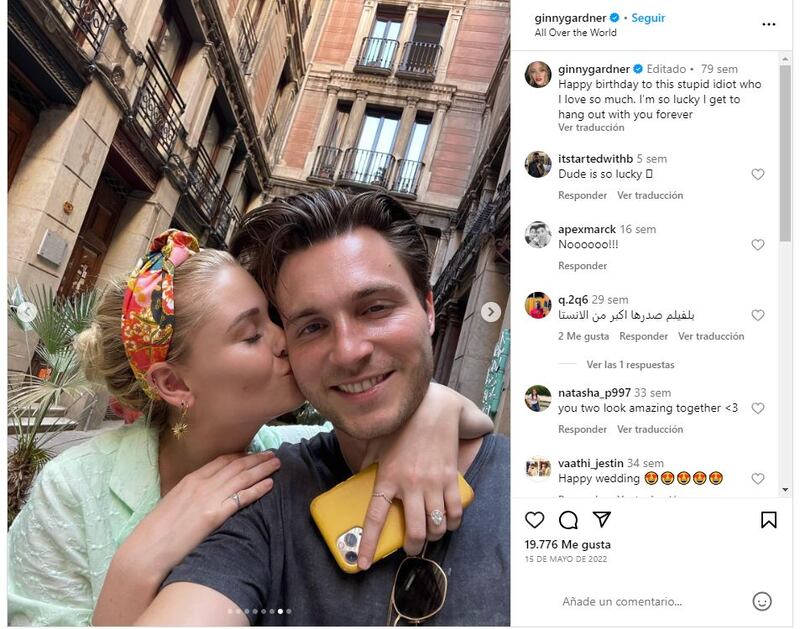 Virginia Gardner junto a su esposo, Jed Elliott