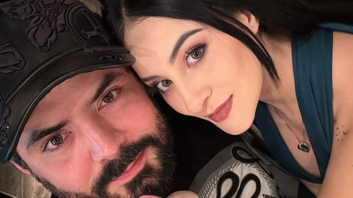 Esta acción de Paola Dalay a José Eduardo Derbez fue reprobada por los internautas.