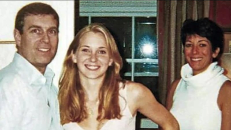 Virginia Giuffre, denunciante clave del caso Jeffrey Epstein, y su papel en el arresto de Andrew Mountbatten-Windsor