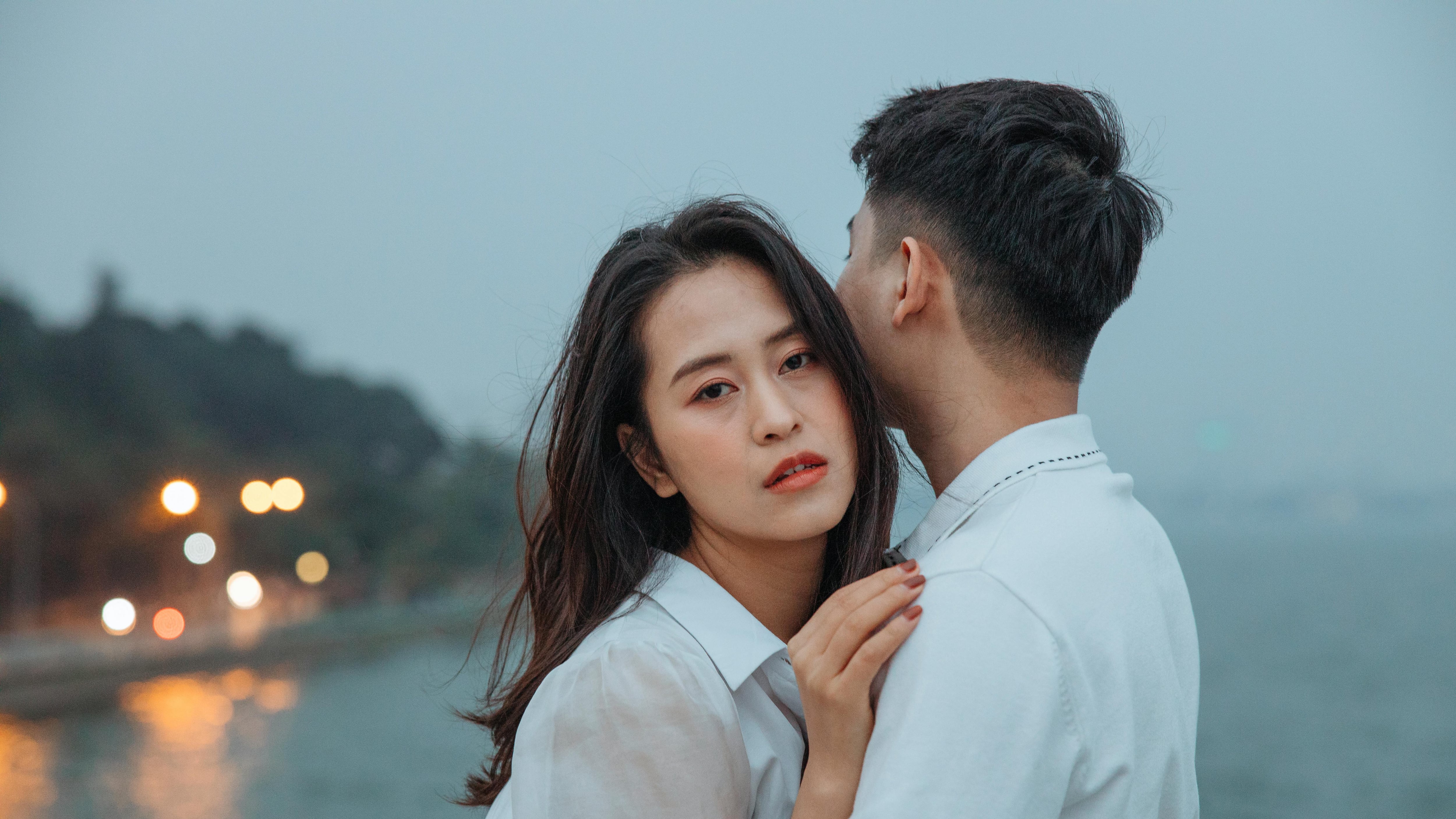 Foto de HONG SON: https://www.pexels.com/es-es/foto/mar-hombre-pareja-mujer-10893299/