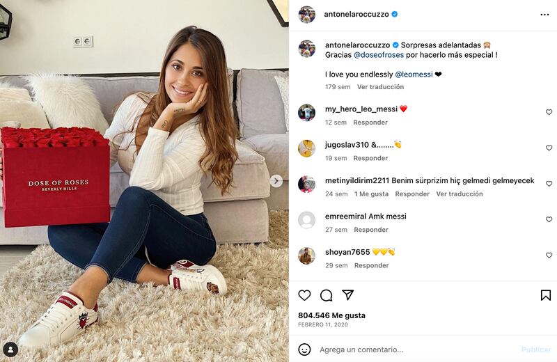 Antonela Roccuzzo con un look cómodo en jeans