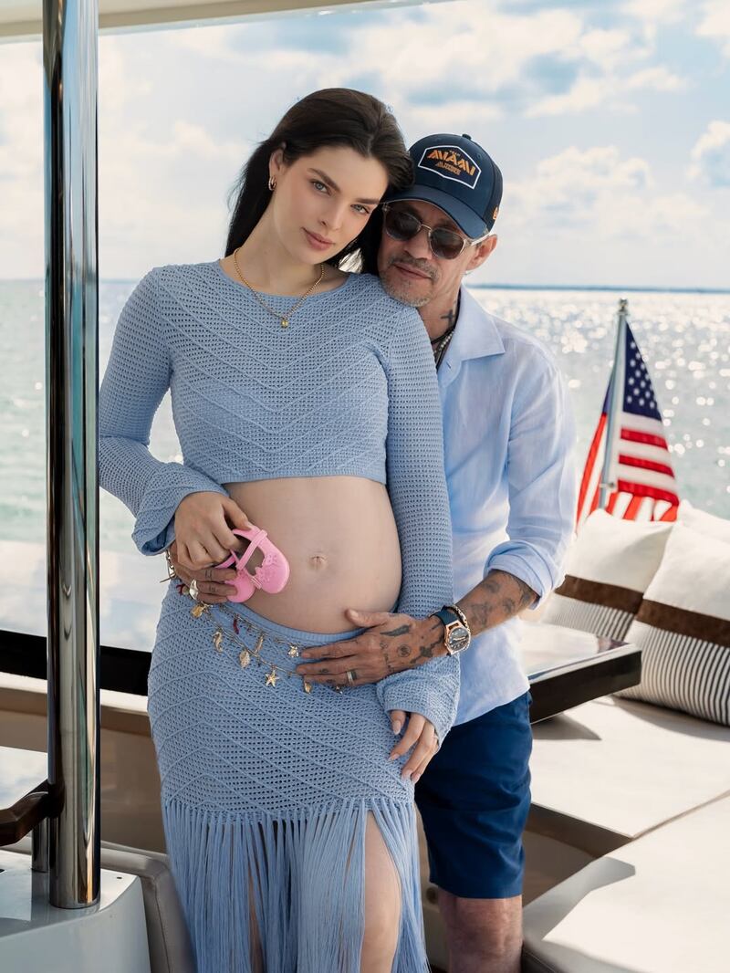 Nadia Ferreira y Marc Anthony esperan una niña