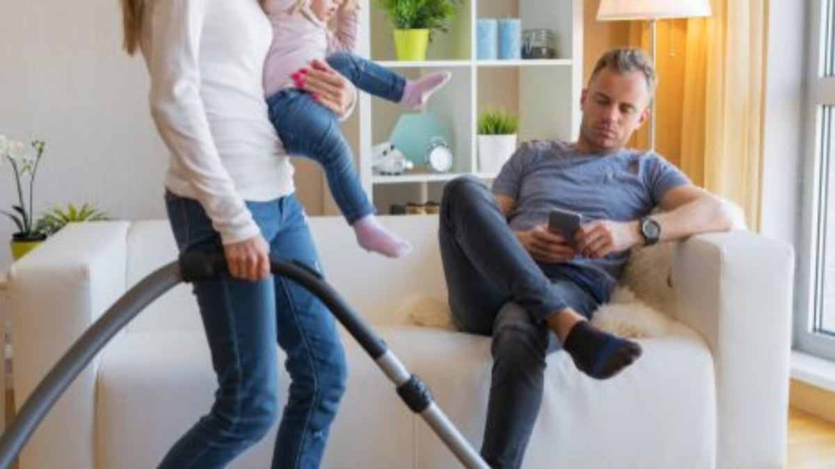 Los hombres también debe hacer tareas domésticas