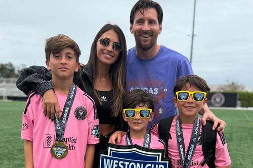 Aplauden la humildad de Messi y su familia por el sencillo cumpleaños de su hijo menor