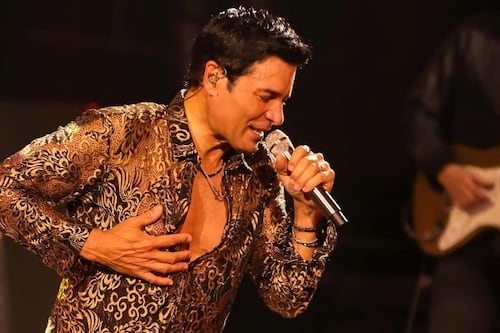 PETA pide a Chayanne que cambie el nombre de su canción “Torero” por “Bombero”