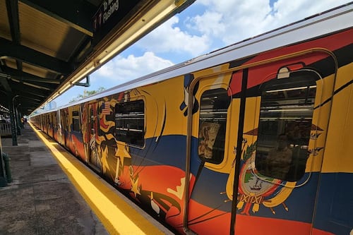 Gicel Andrade, la cónsul ecuatoriana en New York, que puso nuestra bandera en uno de los trenes más emblemáticos de la Gran Manzana