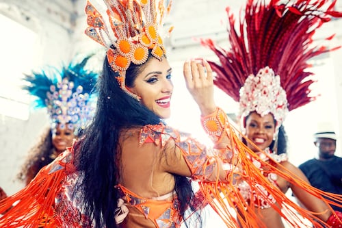 Los 5 Carnavales más Famosos de Latinoamérica 2026: Guía, Fechas y Curiosidades