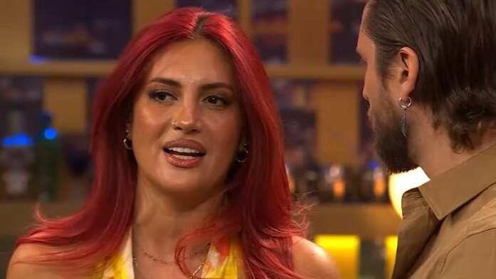 La cantante nacional será una de las seis figuras invitadas al episodio de esta noche del programa "Podemos hablar", de Chilevisión.