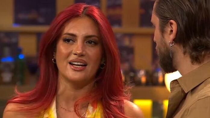 La cantante nacional será una de las seis figuras invitadas al episodio de esta noche del programa "Podemos hablar", de Chilevisión.