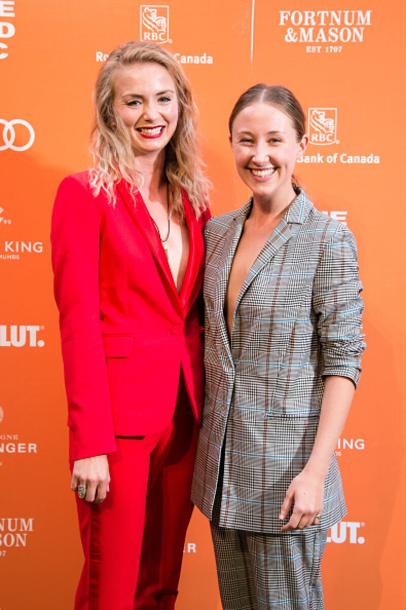 Erin Doherty y Sophie Melville