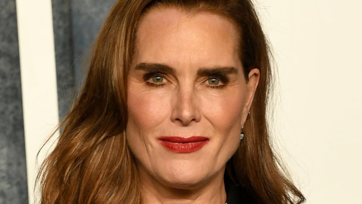 Brooke Shields es un ejemplo de estilo para las mujeres maduras