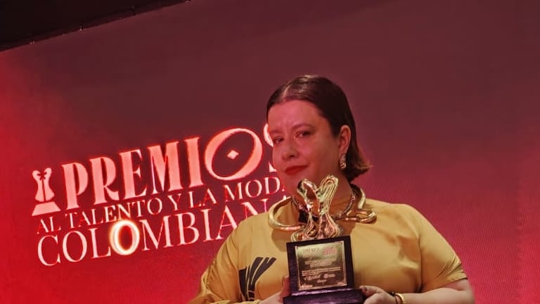 Luz Lancheros ganó como el Premio a la Trayectoria en Comunicación de Moda