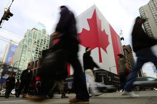 Con estas profesiones usted puede obtener la residencia en Canadá en seis meses