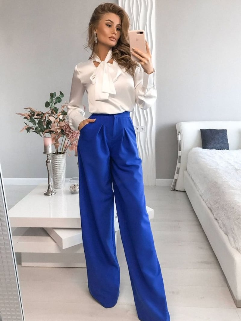 Los pantalones sastre ahora se combinan con blusas boho o de lazo