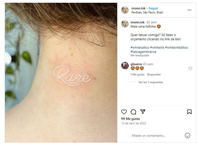 Los tatuajes blancos son muy populares debido a lo poco habituales y llamativos que son