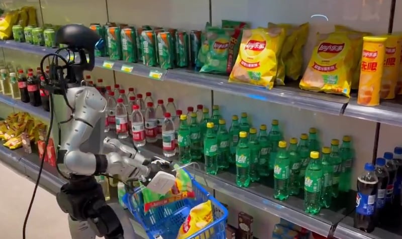 El robot enfermero de Unitree revoluciona la atención hospitalaria y anticipa el futuro de la robótica asistencial - crédito @UnitreeRobotics/X