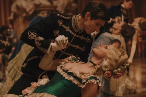 Esta película revela el lado más oscuro de la competencia femenina y la obsesión con la apariencia